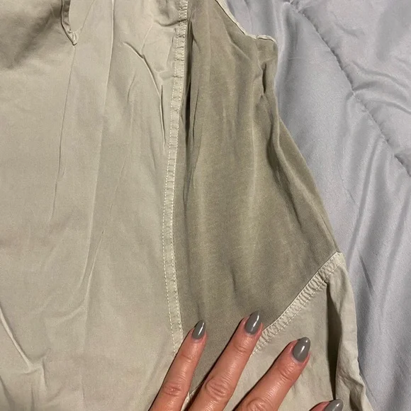 Chic Sleeveless Ruched Dress - Picture 2 of 2